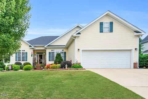 117 Holly Bay Ln, Holly Springs, NC 27540