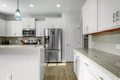 Kitchen - 175 Cherry Bark Loop, Clayton, NC 27527 photo 7 of 8