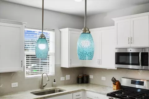 Kitchen - 175 Cherry Bark Loop, Clayton, NC 27527 photo 3 of 8