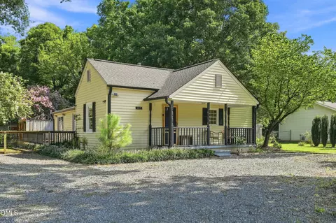 913 N Park Ave, Burlington, NC 27217
