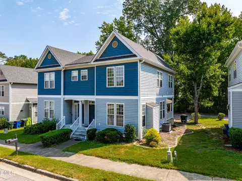 6924 Jeffreys Creek Ln, Raleigh, NC 27616