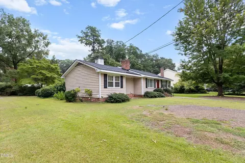 Exterior - 1101 S Walnut Dr, Smithfield, NC 27577 photo 14 of 15