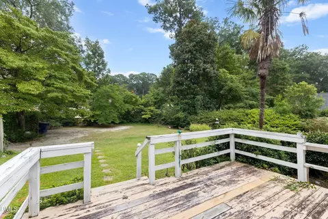 Exterior - 1101 S Walnut Dr, Smithfield, NC 27577 photo 4 of 15