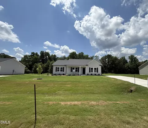 438 Barbours Place Dr, Four Oaks, NC 27524