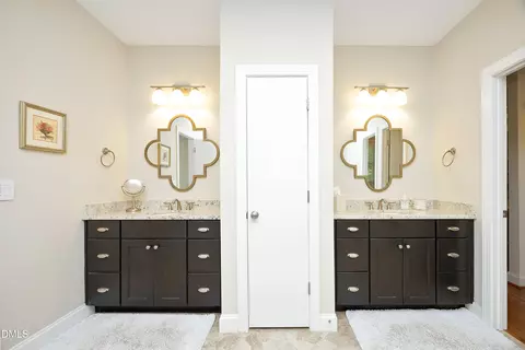 Bath - 121 Ruskin Dr, Chapel Hill, NC 27516 photo 4 of 8