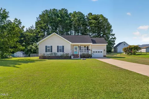 1911 Nahunta Rd, Pikeville, NC 27863