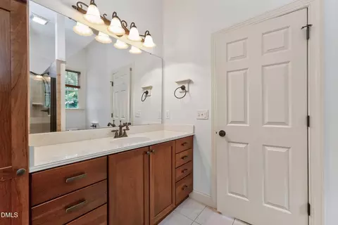 Bath - 5321 Serather Ct, Garner, NC 27529 photo 4 of 13