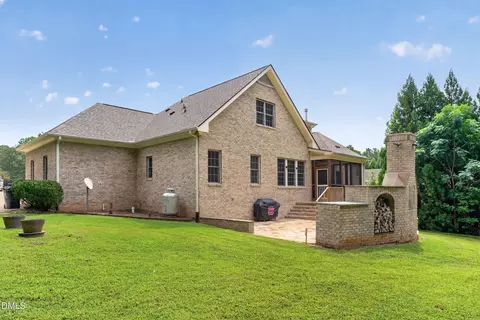 Exterior - 5321 Serather Ct, Garner, NC 27529 photo 9 of 10
