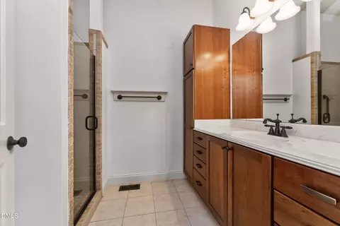 Bath - 5321 Serather Ct, Garner, NC 27529 photo 5 of 13