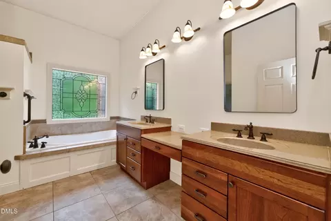 Bath - 5321 Serather Ct, Garner, NC 27529 photo 7 of 13
