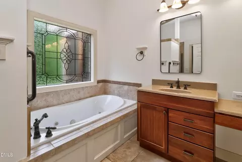 Bath - 5321 Serather Ct, Garner, NC 27529 photo 8 of 13