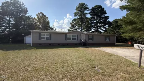 4710 Tippit Trl, Fayetteville, NC 28306