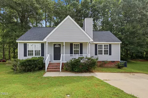 2003 Laurel Leaf Rd, Zebulon, NC 27597