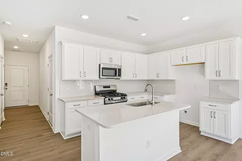 602 Rosy Ct, Rolesville, NC 27571