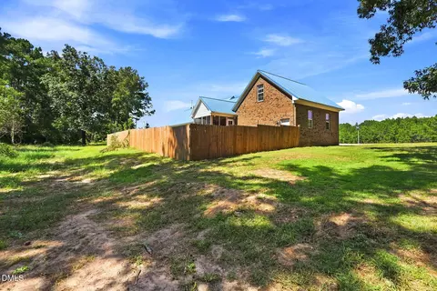 Exterior - 390 Comanche Dr, Erwin, NC 28339 photo 3 of 3
