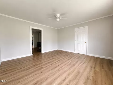 Living - 111 N Mccaskey Rd, Williamston, NC 27892 photo 3 of 3