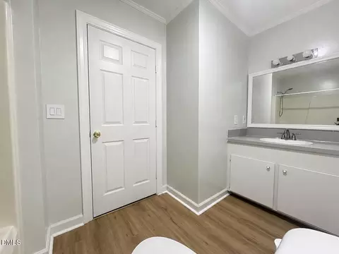 Bath - 111 N Mccaskey Rd, Williamston, NC 27892 photo 2 of 2