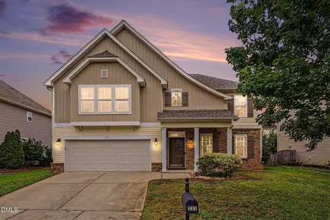 231 E Quailwood Dr, Fuquay Varina, NC 27526