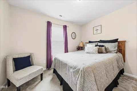 Bedroom - 828 Poplar St, Durham, NC 27703 photo 3 of 8