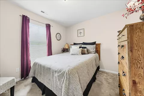Bedroom - 828 Poplar St, Durham, NC 27703 photo 4 of 8