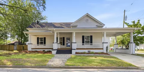 3338 N Barrett St, Farmville, NC 27828