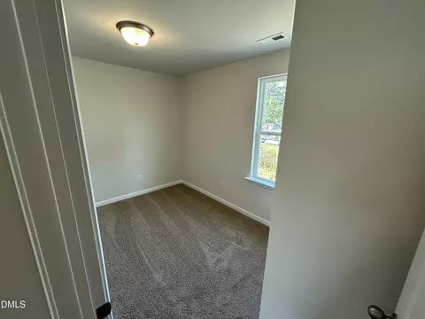 Bedroom - 175 Slatestone Rd, Washington, NC 27889 photo 6 of 8