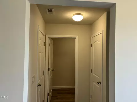 Entry Way - 175 Slatestone Rd, Washington, NC 27889 photo 2 of 4