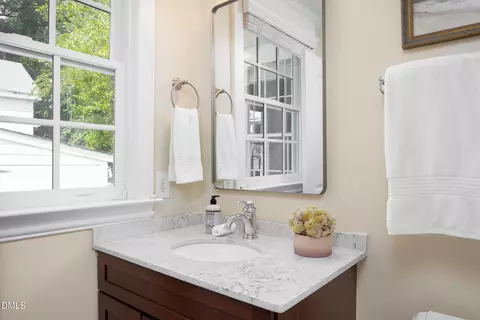 Bath - 719 Shepherd St, Durham, NC 27701 photo 2 of 5