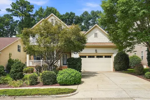 202 Briarfield Dr, Apex, NC 27502