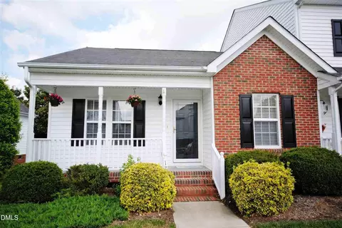 1716 Stroll Cir, Fuquay Varina, NC 27526