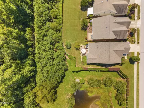 View/Area - 747 Blackfriars Loop, Cary, NC 27519 photo 3 of 5