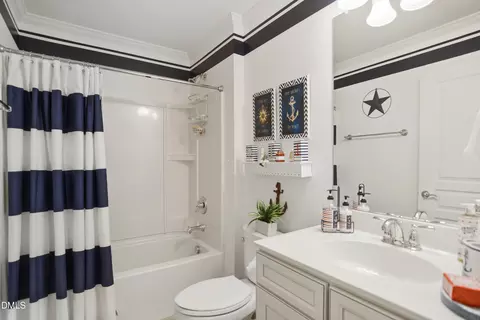 Bath - 747 Blackfriars Loop, Cary, NC 27519 photo 4 of 4