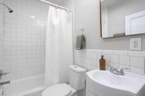 Bath - 502 Canal St, Durham, NC 27701 photo 3 of 3