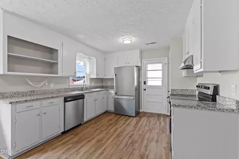 Kitchen - 2103 Michael Ln, Smithfield, NC 27577 photo 2 of 2