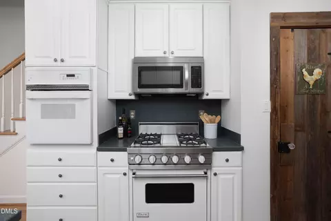 Kitchen - 1000 E Oak Dr, Durham, NC 27705 photo 1 of 4