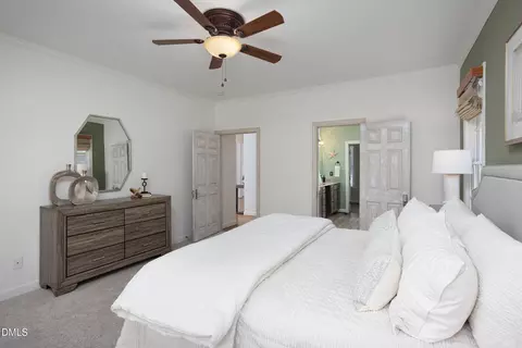 Bedroom - 1000 E Oak Dr, Durham, NC 27705 photo 4 of 6