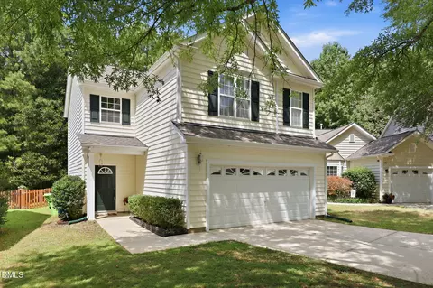 8433 Whisper Ridge Pl, Raleigh, NC 27613