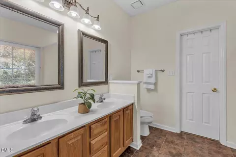 Bath - 304 Catlin Rd, Cary, NC 27519 photo 3 of 8