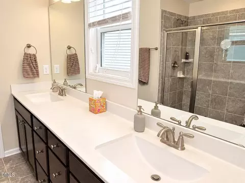 Bath - 124 Putters Ct, Durham, NC 27703 photo 1 of 3