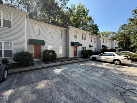 12 Mandy Ct, Durham, NC 27707