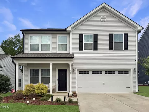 119 Bent Willow Dr, Clayton, NC 27527