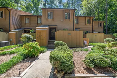 201 Estes Dr #C, Carrboro, NC 27510