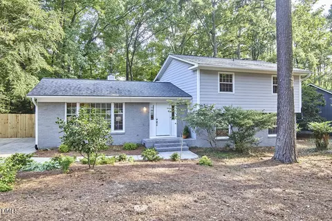 2432 Sedgefield Dr, Chapel Hill, NC 27514