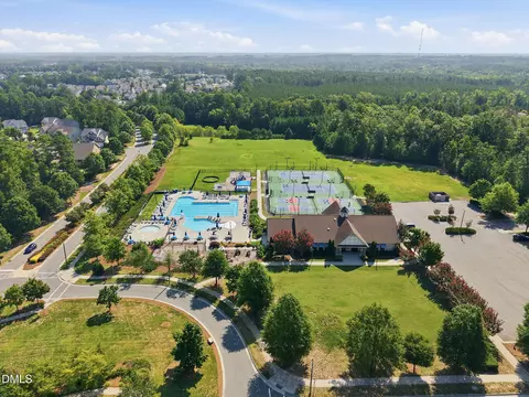 View/Area - 442 Carthage Ct, Durham, NC 27703 photo 4 of 6