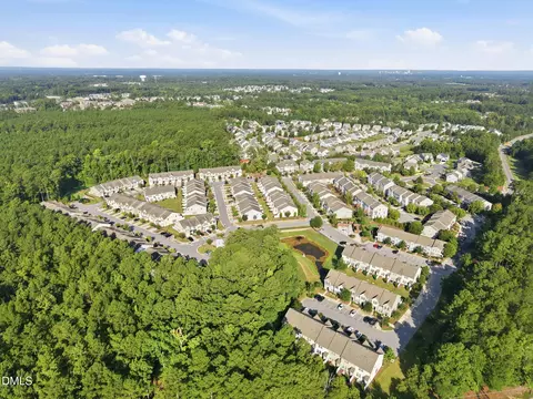 View/Area - 442 Carthage Ct, Durham, NC 27703 photo 3 of 6