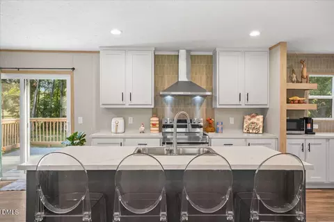 Kitchen - 72 Crocker Rd, Smithfield, NC 27577 photo 4 of 6