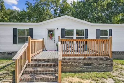 Exterior - 72 Crocker Rd, Smithfield, NC 27577 photo 4 of 7