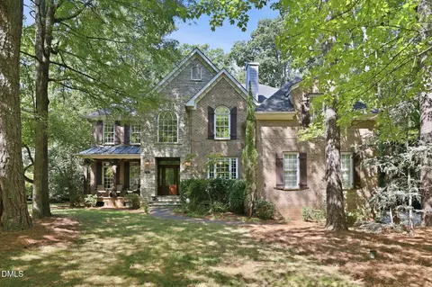 304 Flint Point Ln, Holly Springs, NC 27540