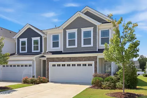 755 Creekway Dr, Fuquay Varina, NC 27526