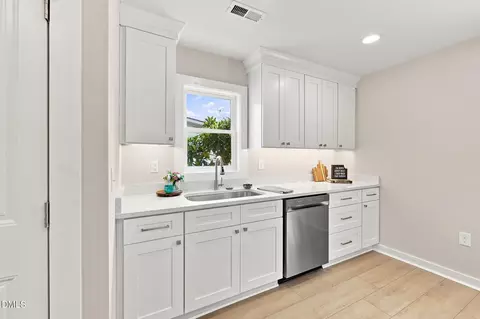 Kitchen - 522 Buffalo Rd, Smithfield, NC 27577 photo 3 of 6